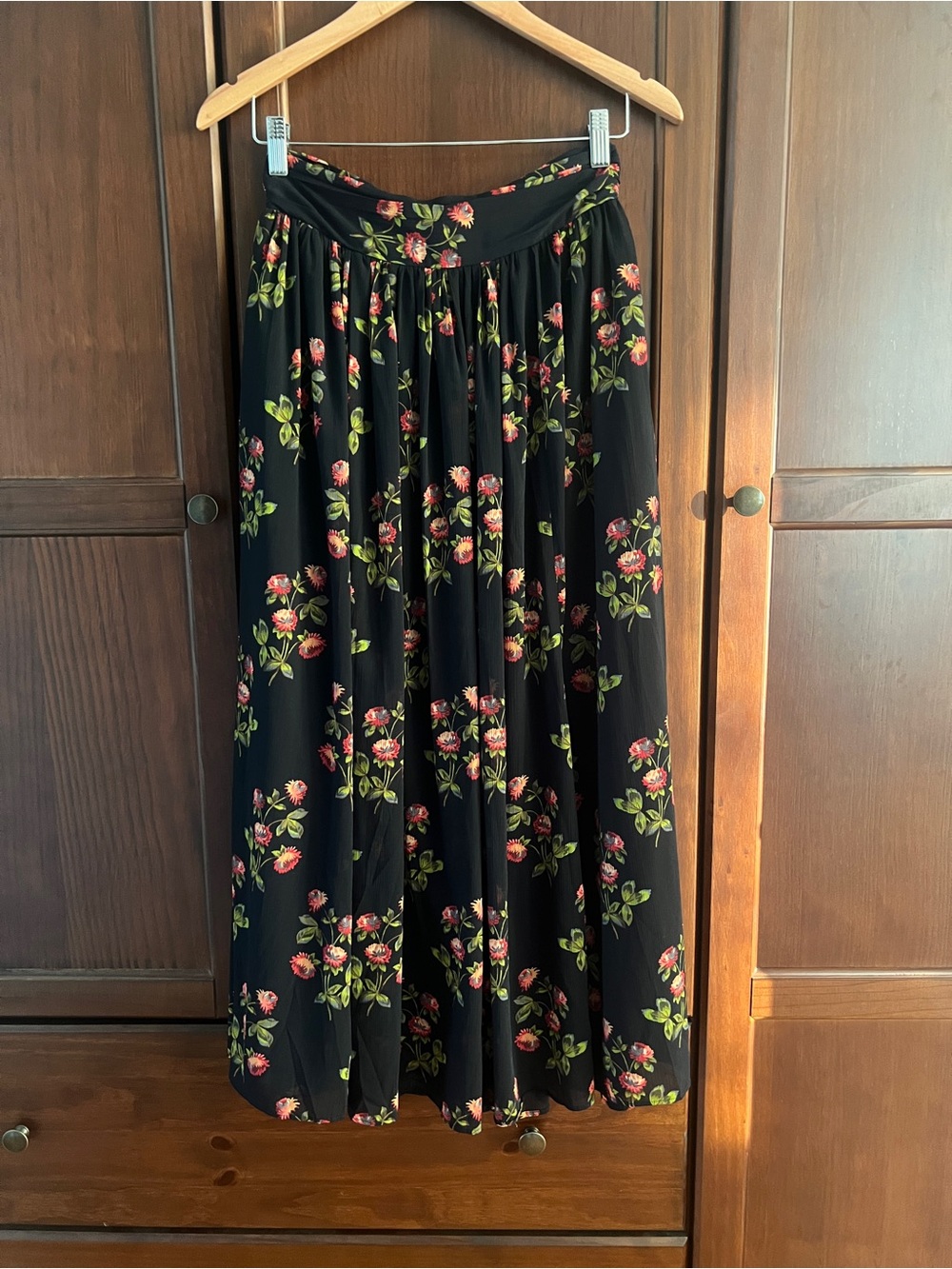 J Crew Point Sur Navy Floral Cottage Coquette Chiffon Maxi Skirt Size 2